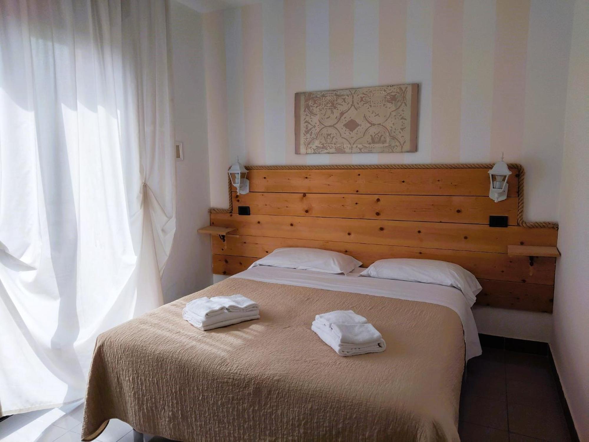 Hotel Garisenda B&B - In Centro A Riccione - Extérieur photo
